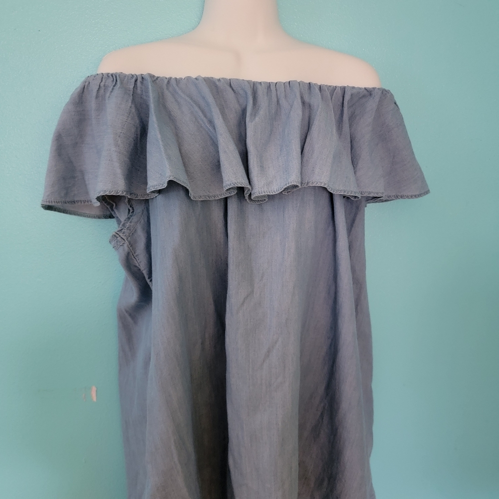 Nwot Chambray Denim Off Shoulder Top